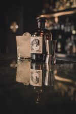 Iradier Y Bulfy Dry Gin - Imagen 3